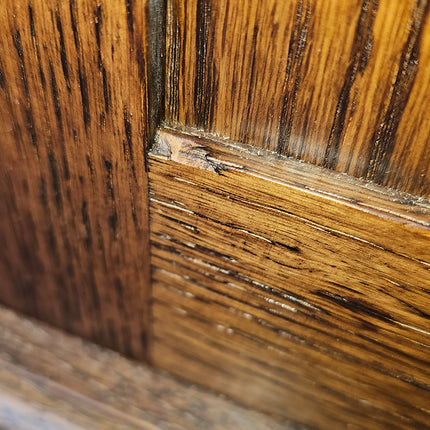 Oak Pedestal - Ex-Display