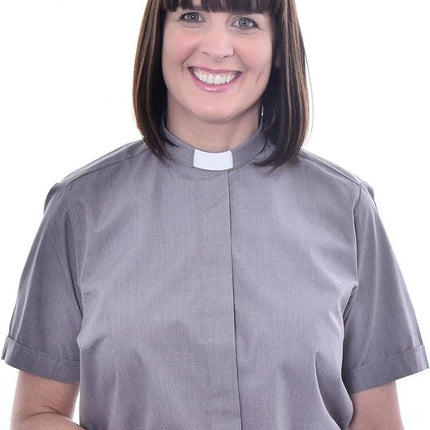 Woman's Clerical Short Sleeve Shirt - 1in Slip In Collar