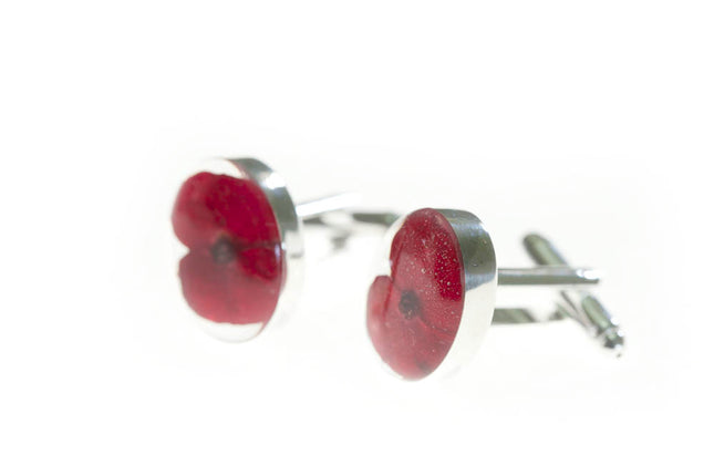 Rememberance Silver Poppy Oval Cufflinks        (Pcl)Rememberance Silver Poppy Oval Cufflinks        (Pcl)