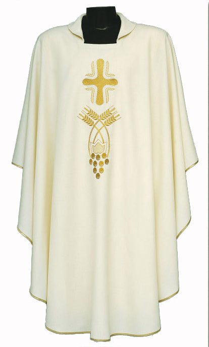 Abbraccio (Berty) Chasuble (White)Abbraccio (Berty) Chasuble (White)